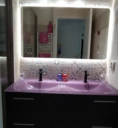 Location D Armelle - * 몰리엣젯마